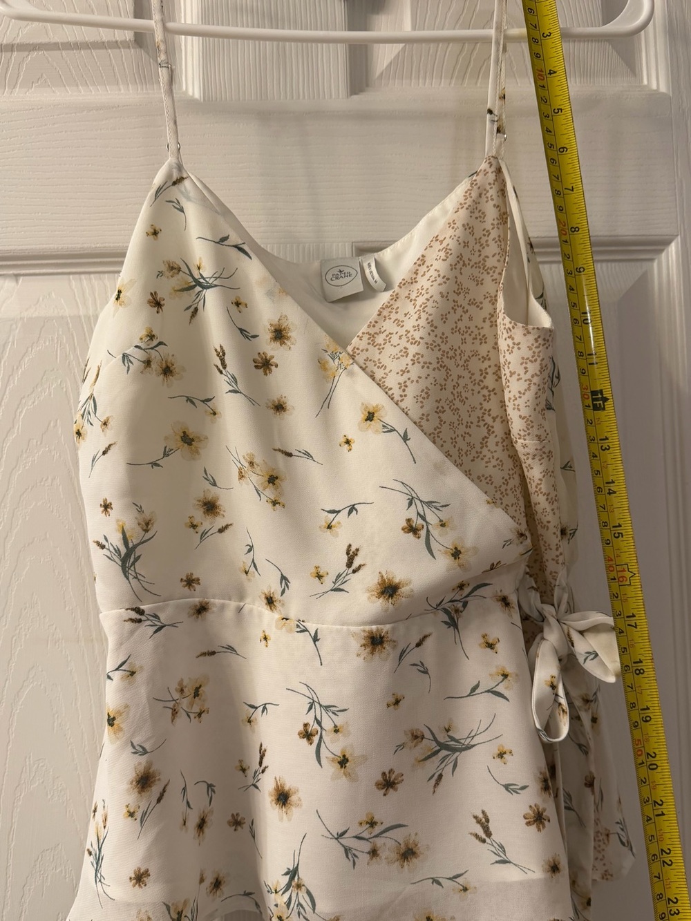 Paper Crane Floral Wrap Cami Peplum Tank Top Size Medium - Picture 5 of 7
